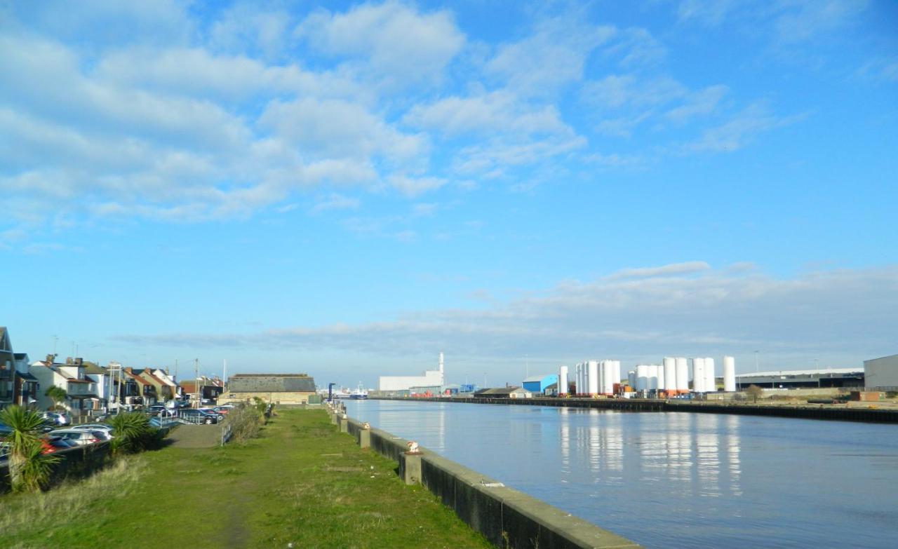 'Harbour View' On The River By Gorleston'S Award Winning Beach - Pet Free! Zewnętrze zdjęcie